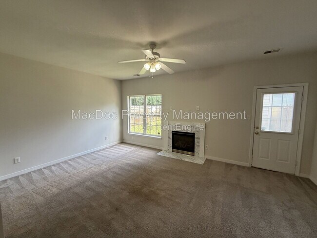 Building Photo - 2709 Church View Ln