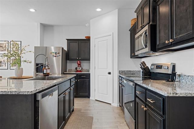 Building Photo - 628 Blacktail Dr