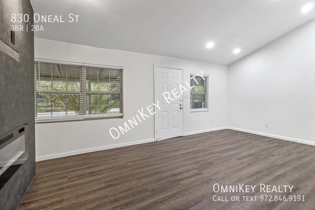 Building Photo - 830 Oneal St