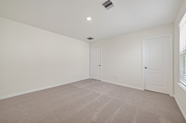 Building Photo - 8110 Shelter Bay Ln