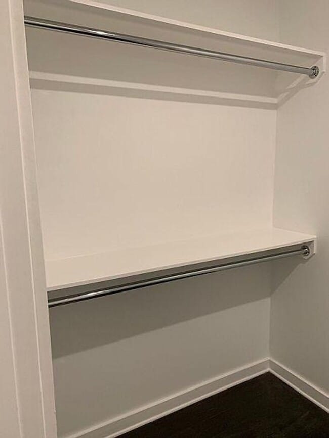 Building Photo - Sleek 2 bed 2 bath West End condo!