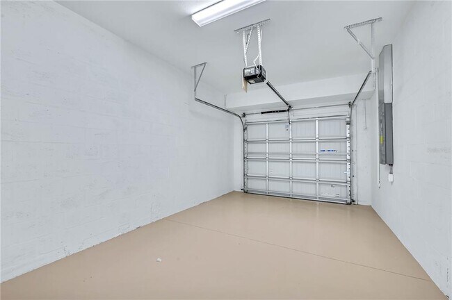 Building Photo - 15168 Lyla Ter