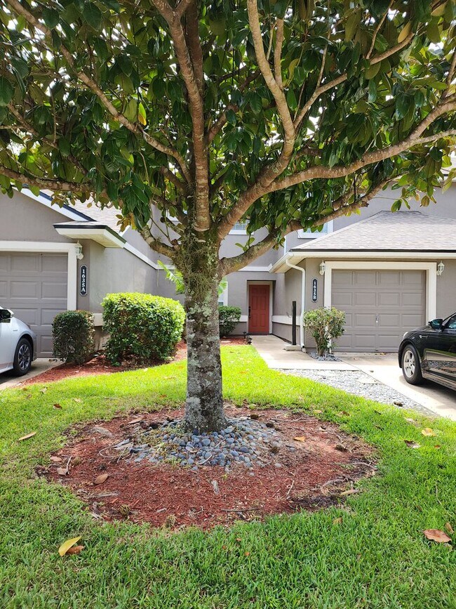 Building Photo - Fleming Island Fully Furnished Home... TWO...