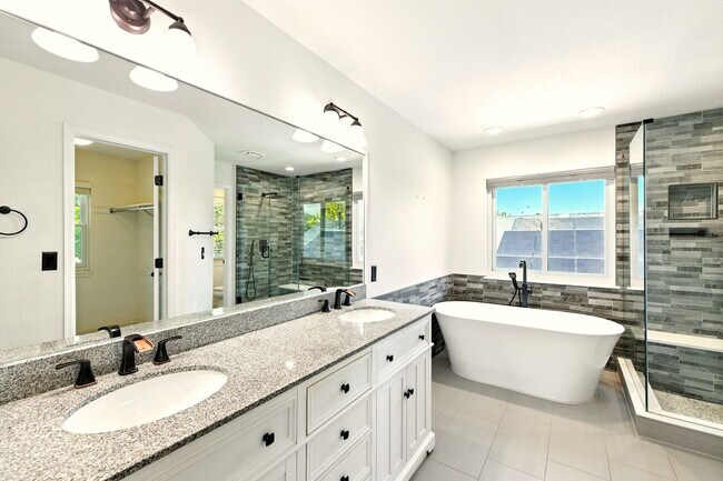 Building Photo - Charming Corner Lot! 3 Bedroom, 3.5 Bath w...