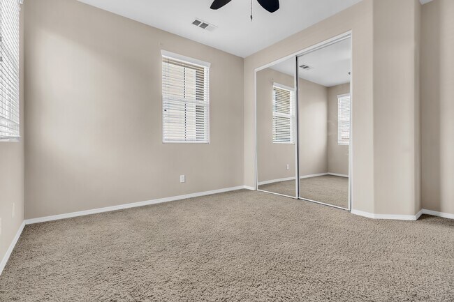 Building Photo - 4822 Brookside Ave
