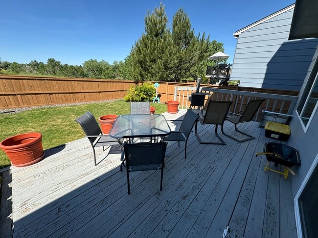 Building Photo - Wonderful Highlands Ranch Location!