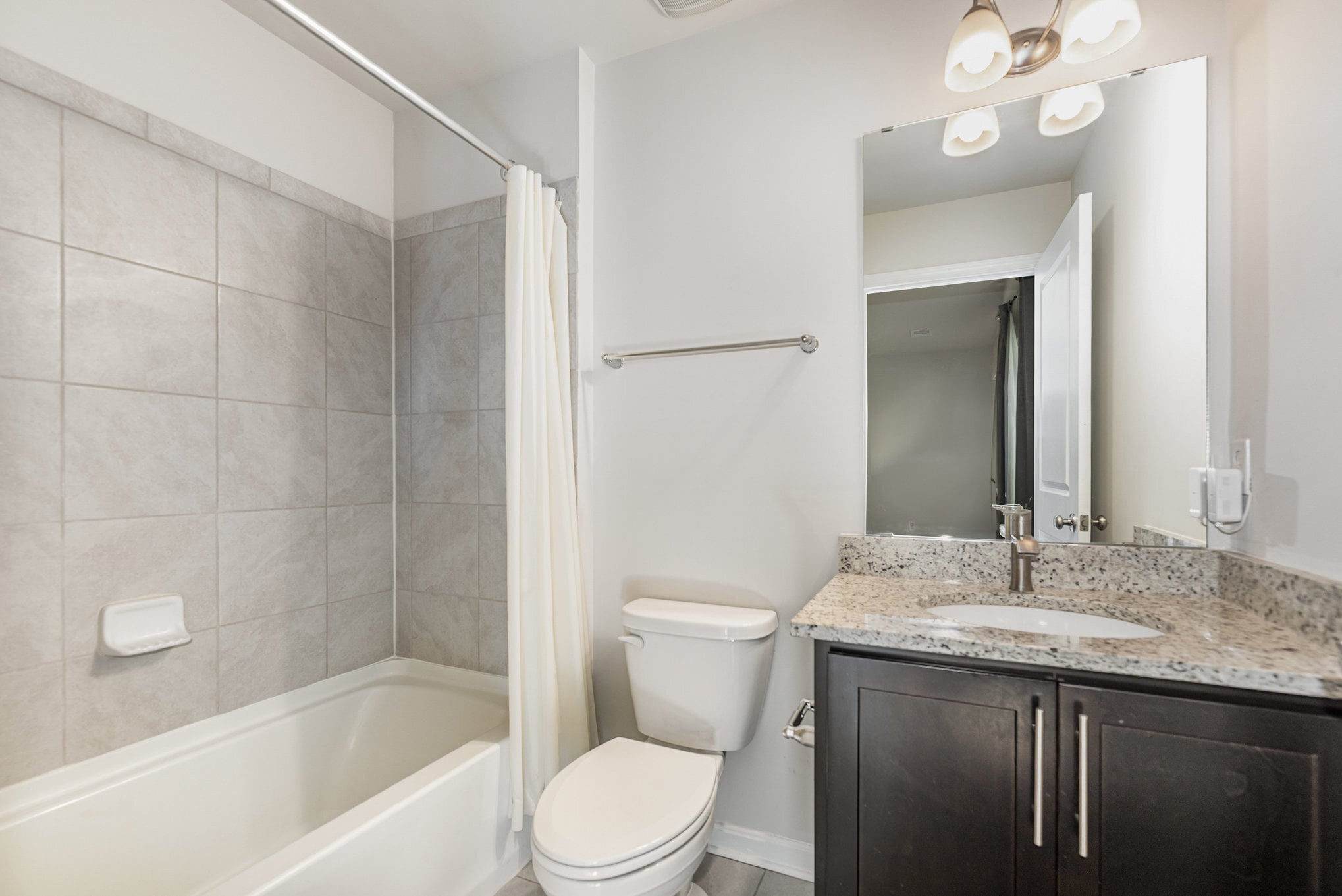 Building Photo - 5063 Silver Oak Dr