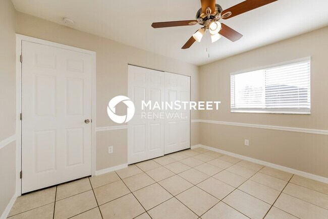 Building Photo - 3 Bedroom Pet-Friendly Home in Lehigh acres, FL with Main Street Renewal