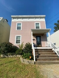 Building Photo - 107 E 16th St