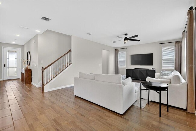 Building Photo - 3710 Malad Wy