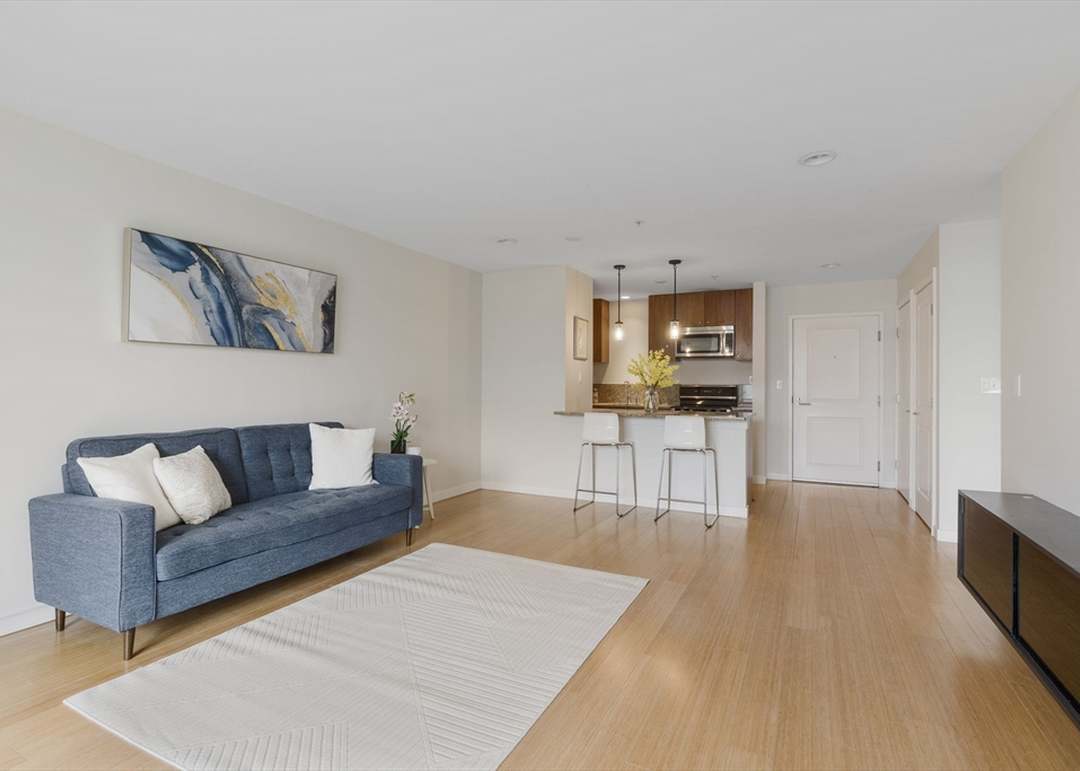 Building Photo - 16 Miner St