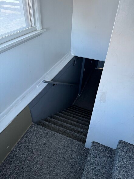 Building Photo - 213 8th St S