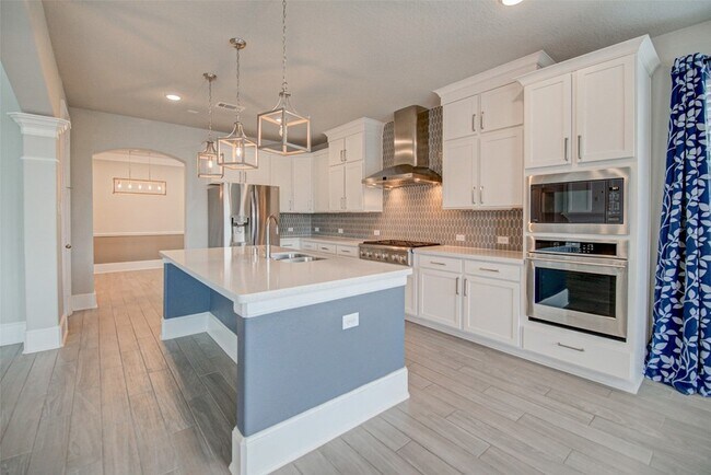 Building Photo - 67 Springtime Creek Dr