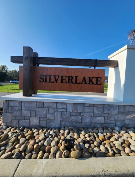 Building Photo - 261 Woodsage Pl