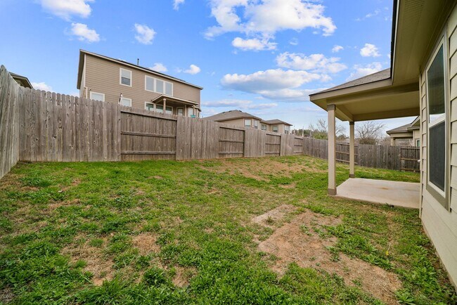 Building Photo - 3 Bedroom/2 Bath Escalera Subdivision