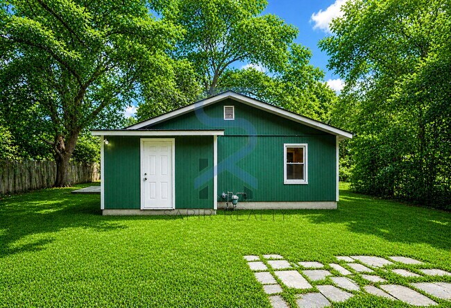 Building Photo - Spacious 4BR  in a Prime Warner Robins Location Near Top Attractions