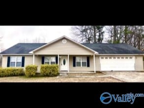 Building Photo - 505 Honeysuckle Ln