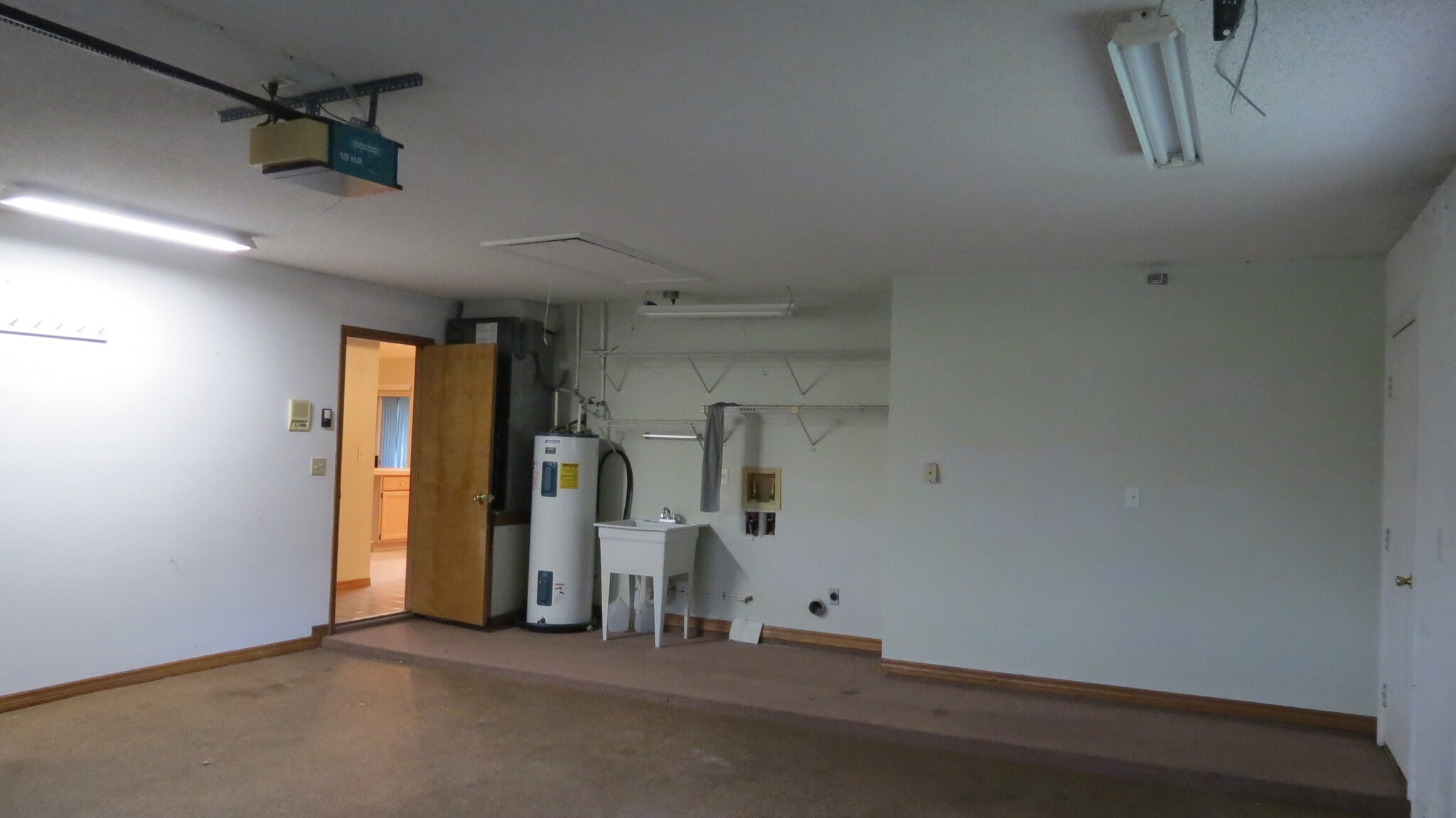Building Photo - 1340 Woodlake Circle