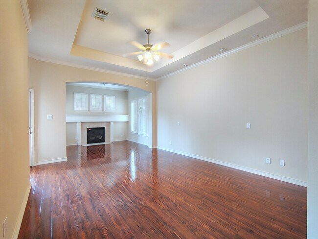 Building Photo - 5606 Grandwood Ln