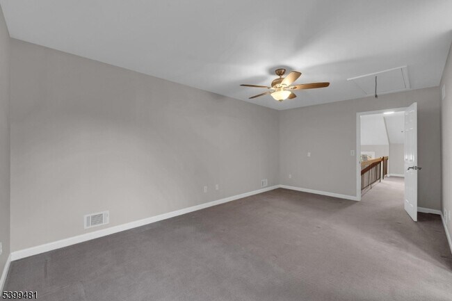 Building Photo - 107 Wimbledon Square