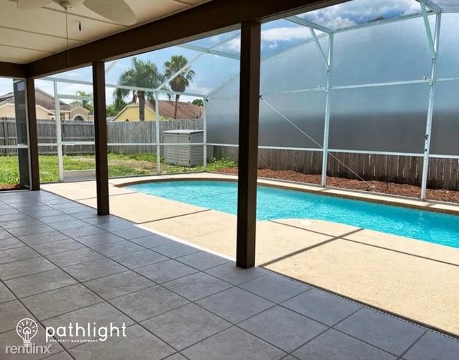 Building Photo - 4 br, 2 bath House - 2923 Pembridge Street...