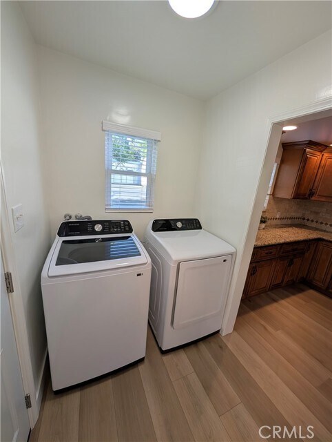 Building Photo - 1921 6th Ave