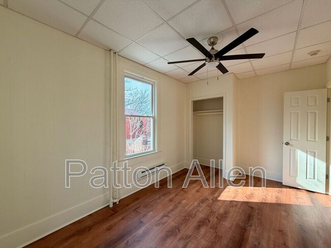 Building Photo - 43 Ravenscroft Dr