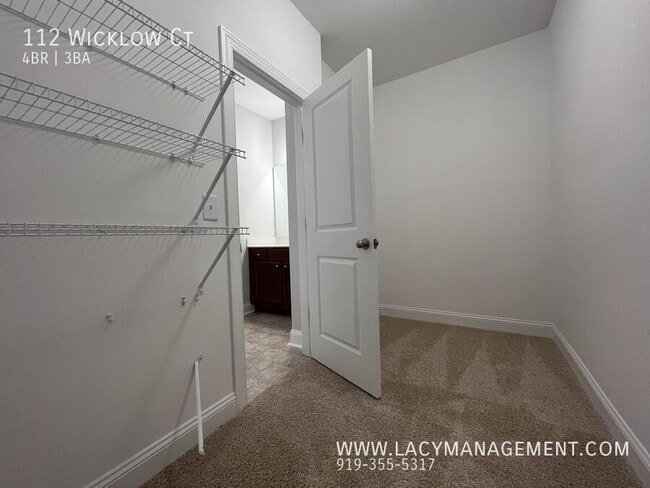 Building Photo - 112 Wicklow Ct