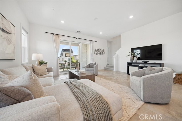 Building Photo - 185 Sentosa