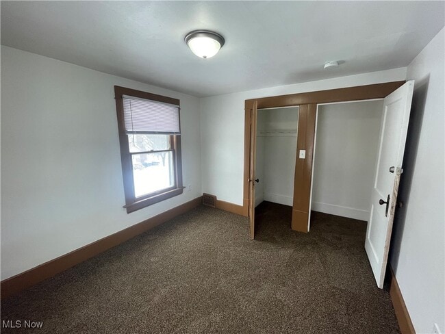 Building Photo - 944 Baughman St