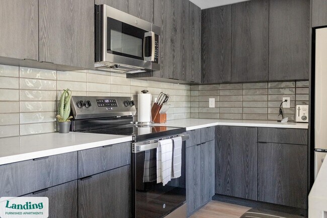 Building Photo - 357 E 500 S