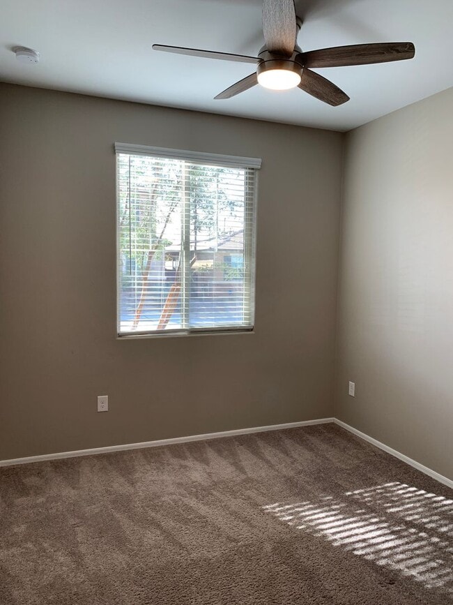 Building Photo - 3 Bedroom 2 Bath Home with 2 car garage, only built in 2020