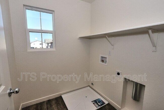 Building Photo - 716 Franklin St