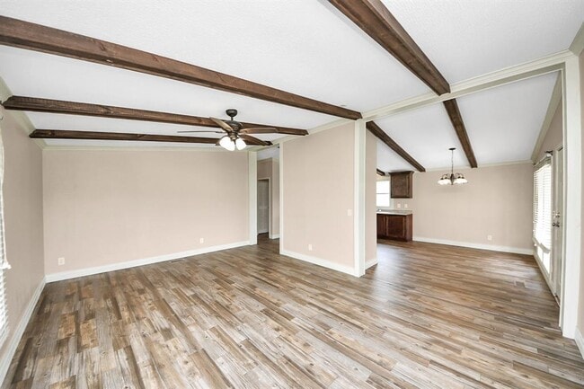 Building Photo - 524 Rd 5253
