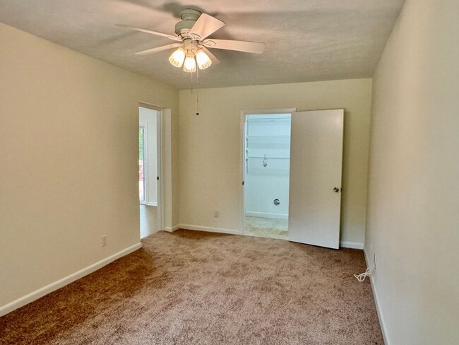Building Photo - Charming 3-Bedroom Home with Oversized Patio