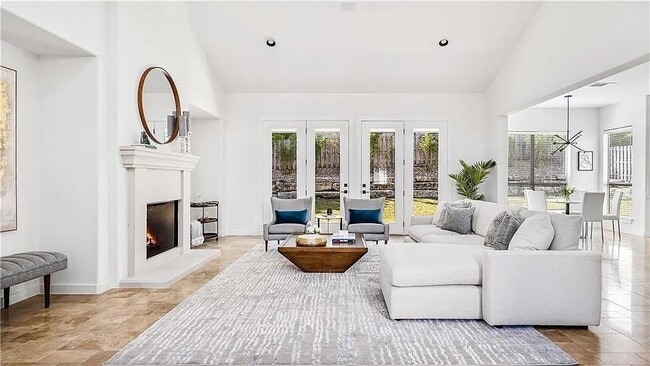 Building Photo - 15101 Barrie Dr