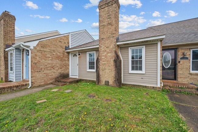 Building Photo - Charming 2-Bedroom Home in Virginia Beach