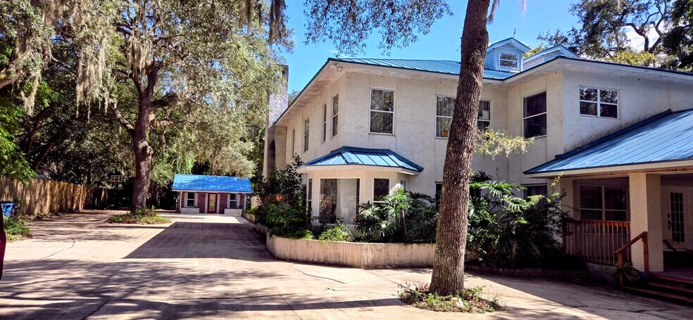 front view of whole property - 6542 Sherry Ln