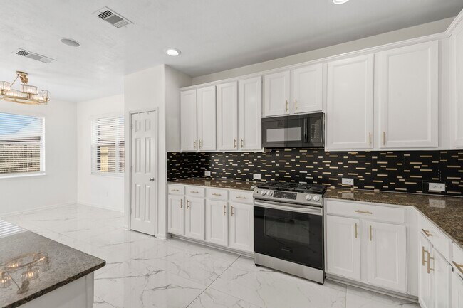 Building Photo - 21635 Alta Peak Way