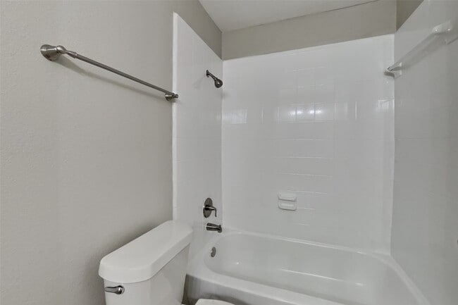 Building Photo - 20610 Tulip Blossom Ct