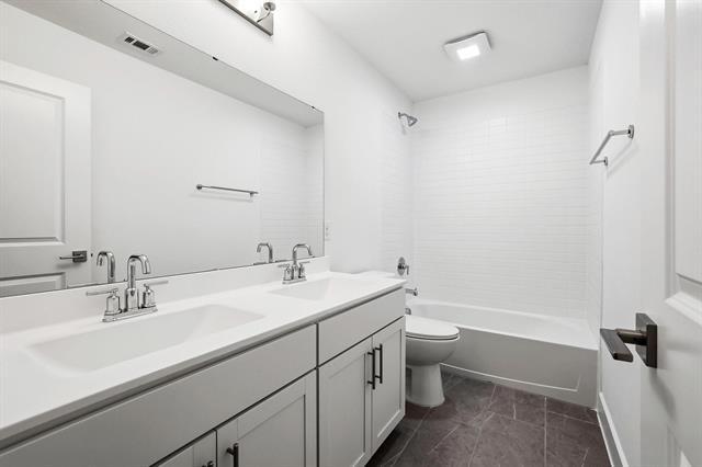 Building Photo - 619 Sagebrush Trl