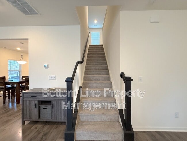 Building Photo - 2688 Andes Dr