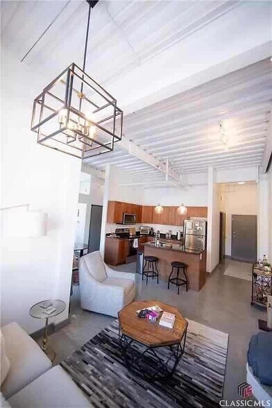 Building Photo - 1075 Baxter St