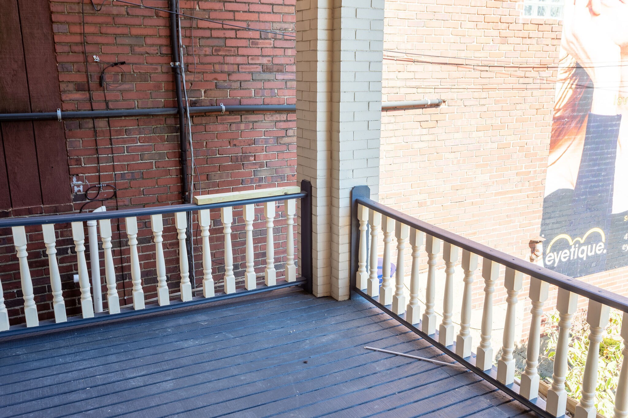Front Porch - 2302 Murray Ave
