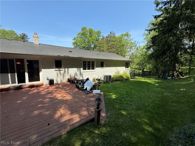 Building Photo - 6803 Cranbrook Dr