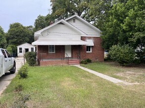 Building Photo - 4103 Ridgewood Ave
