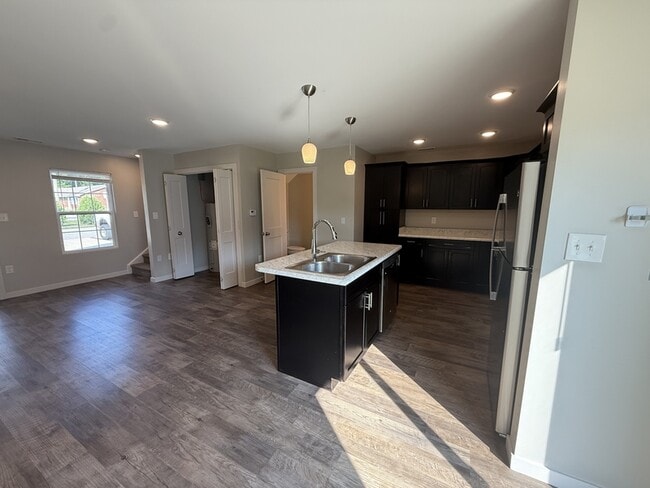 Building Photo - 106 Terrace Drive