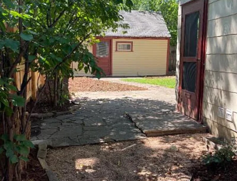 Building Photo - 917.5 W Magnolia St