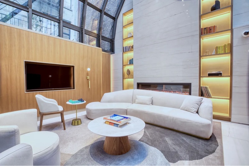 Building Photo - 301 E 94th St