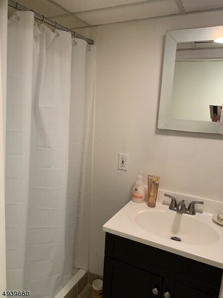 Building Photo - 41 Main Ter